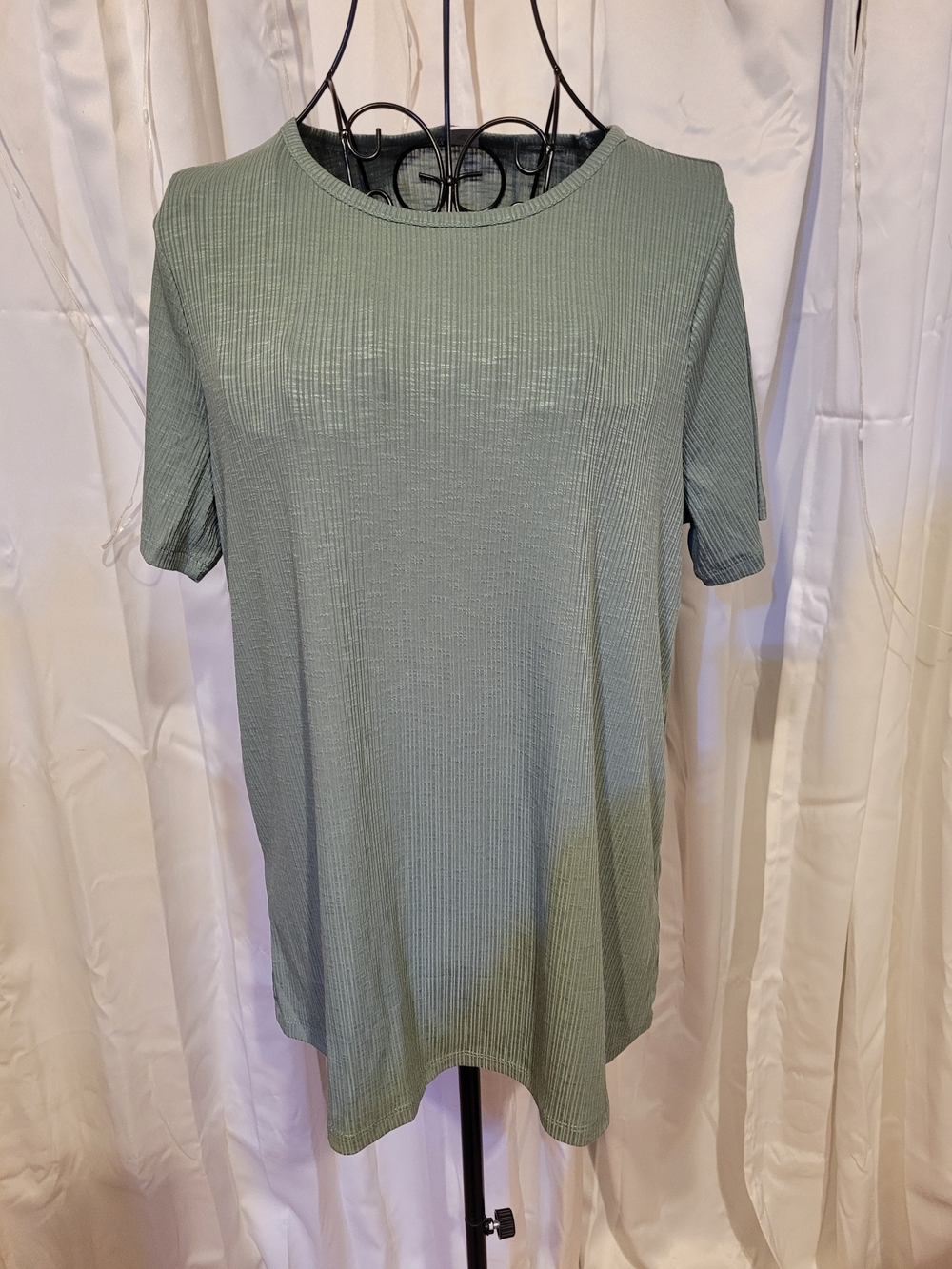 Old Navy Sage Green Ribbed Short-Sleeve Women's Top